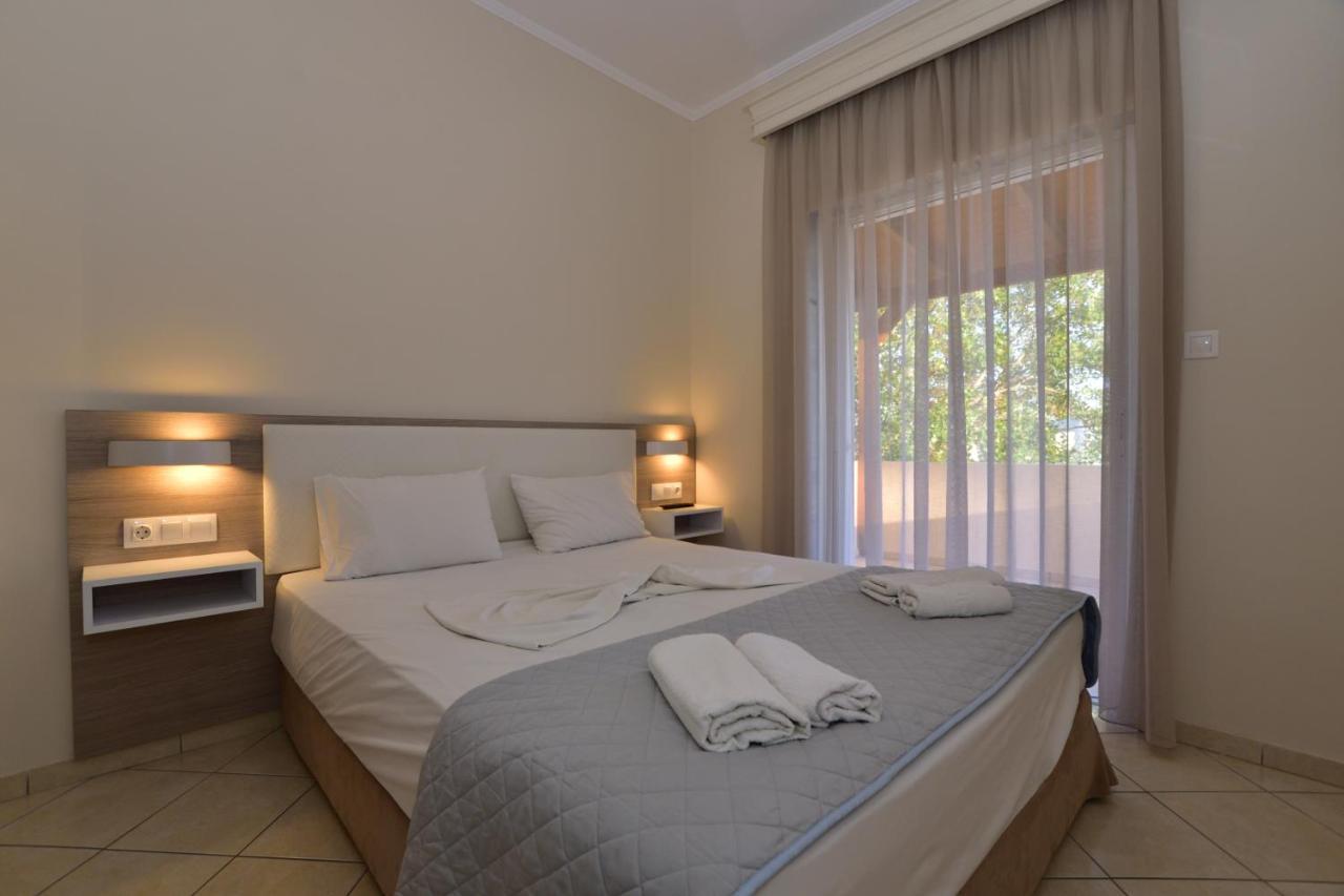 Flisvos Rooms Palaiochora Zewnętrze zdjęcie
