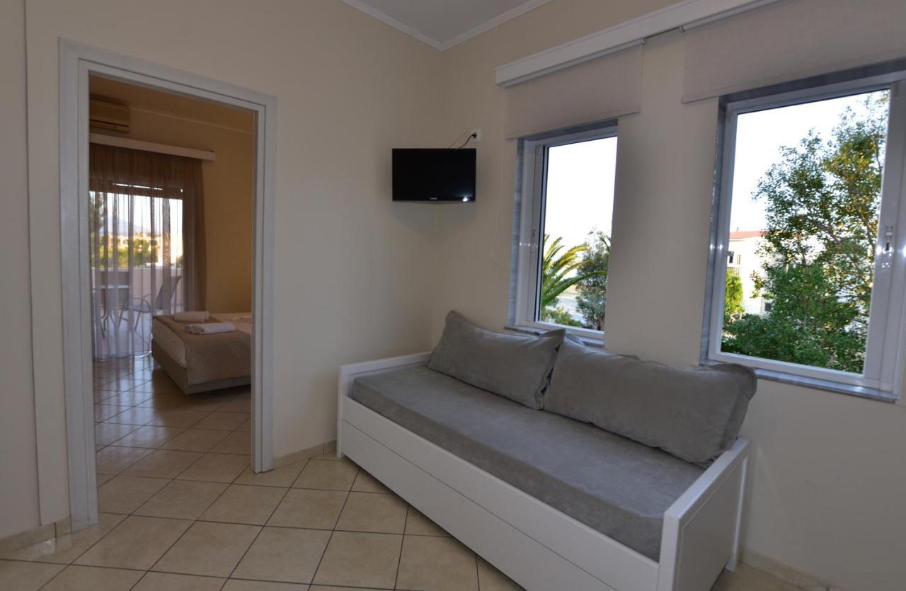 Flisvos Rooms Palaiochora Zewnętrze zdjęcie