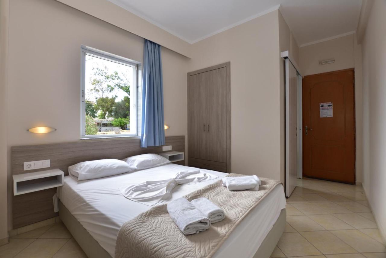 Flisvos Rooms Palaiochora Zewnętrze zdjęcie