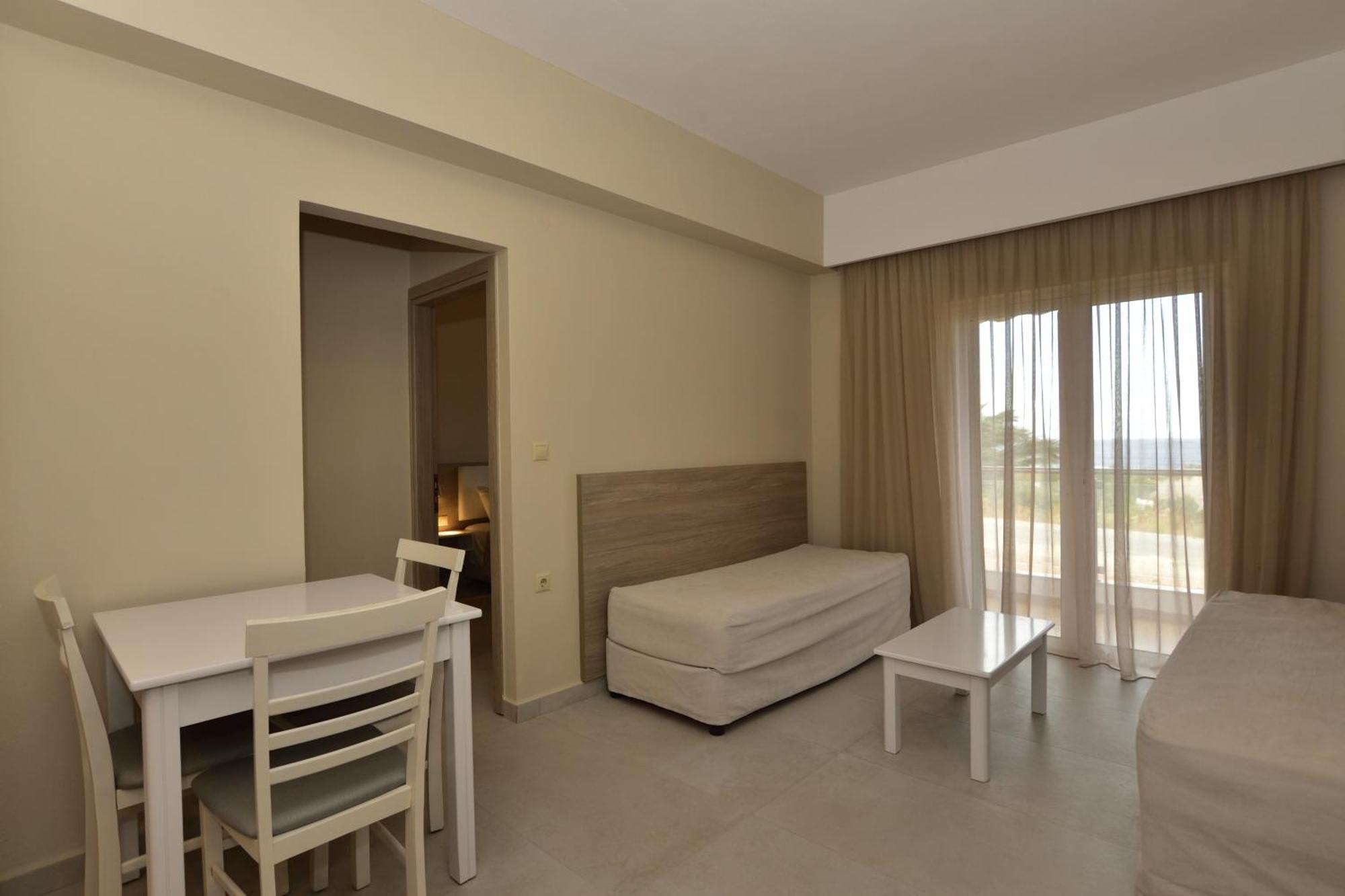 Flisvos Rooms Palaiochora Zewnętrze zdjęcie