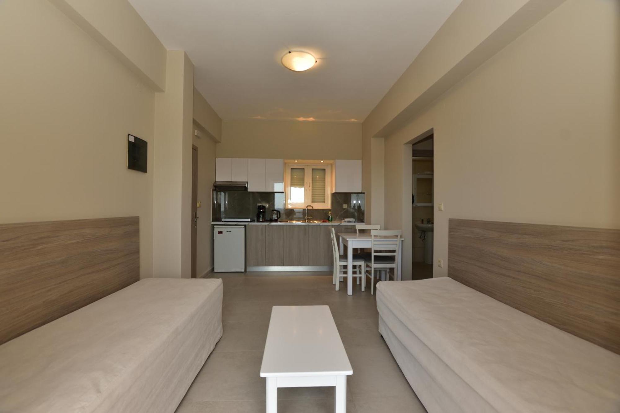 Flisvos Rooms Palaiochora Zewnętrze zdjęcie