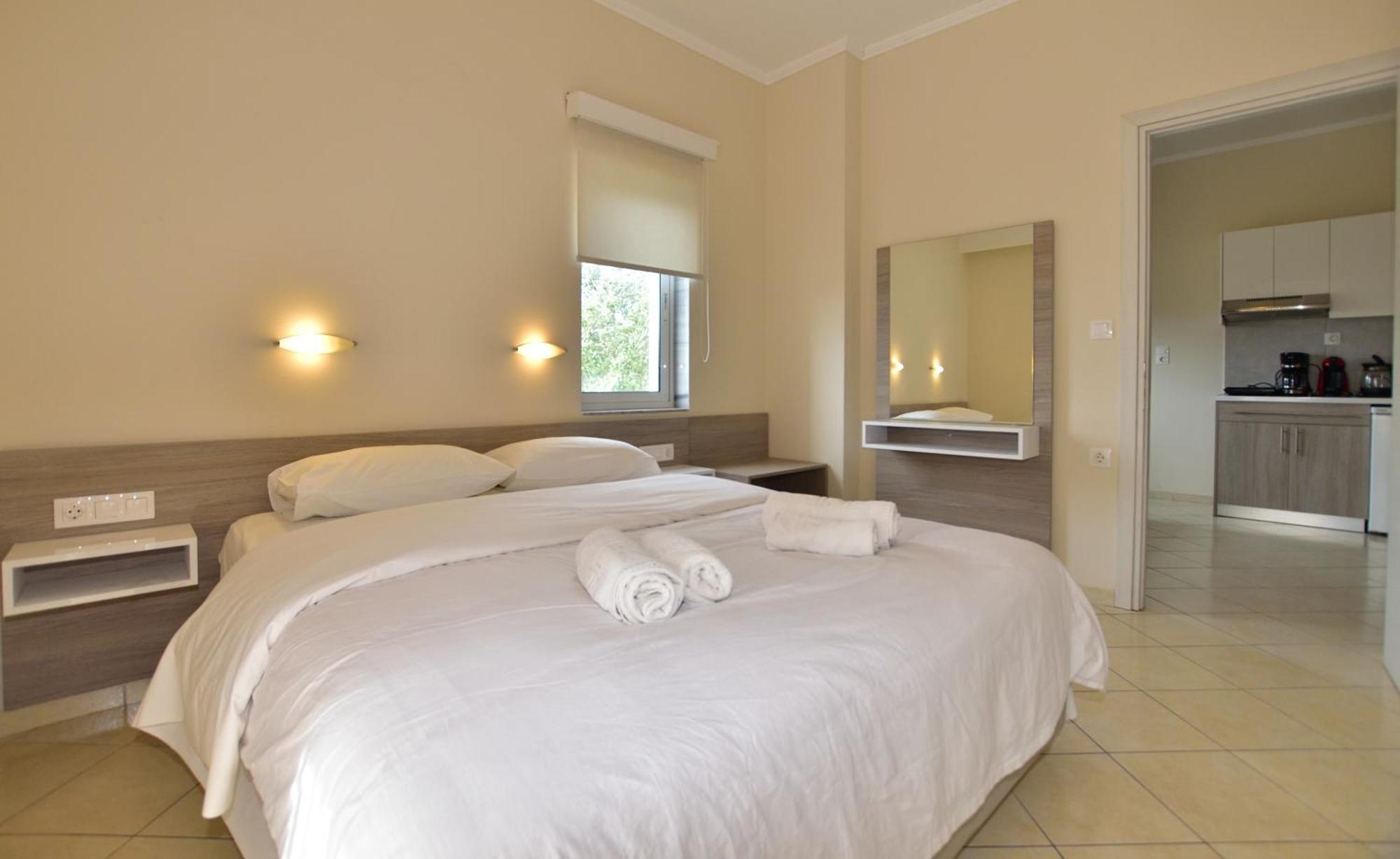 Flisvos Rooms Palaiochora Zewnętrze zdjęcie