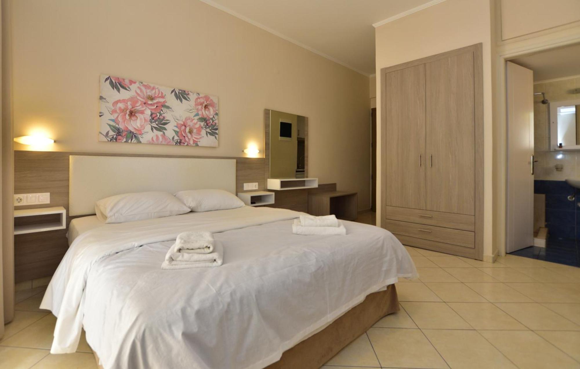 Flisvos Rooms Palaiochora Zewnętrze zdjęcie