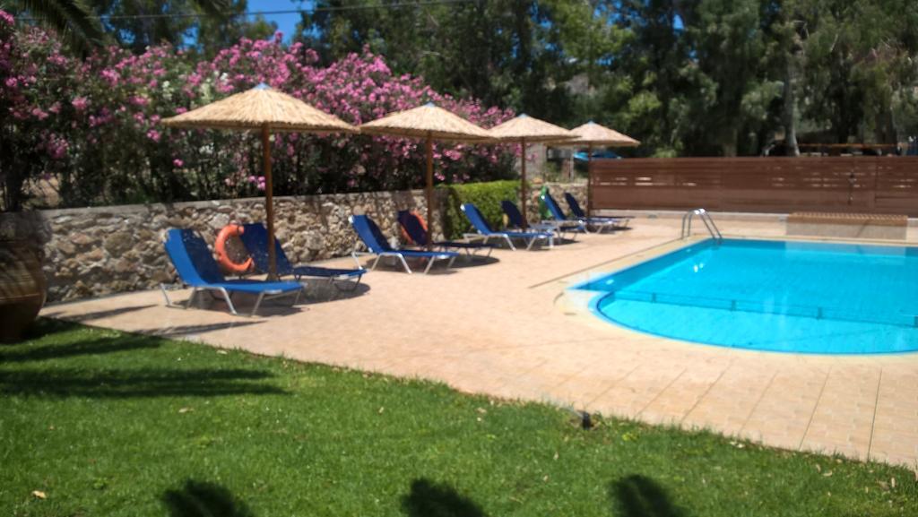 Flisvos Rooms Palaiochora Zewnętrze zdjęcie